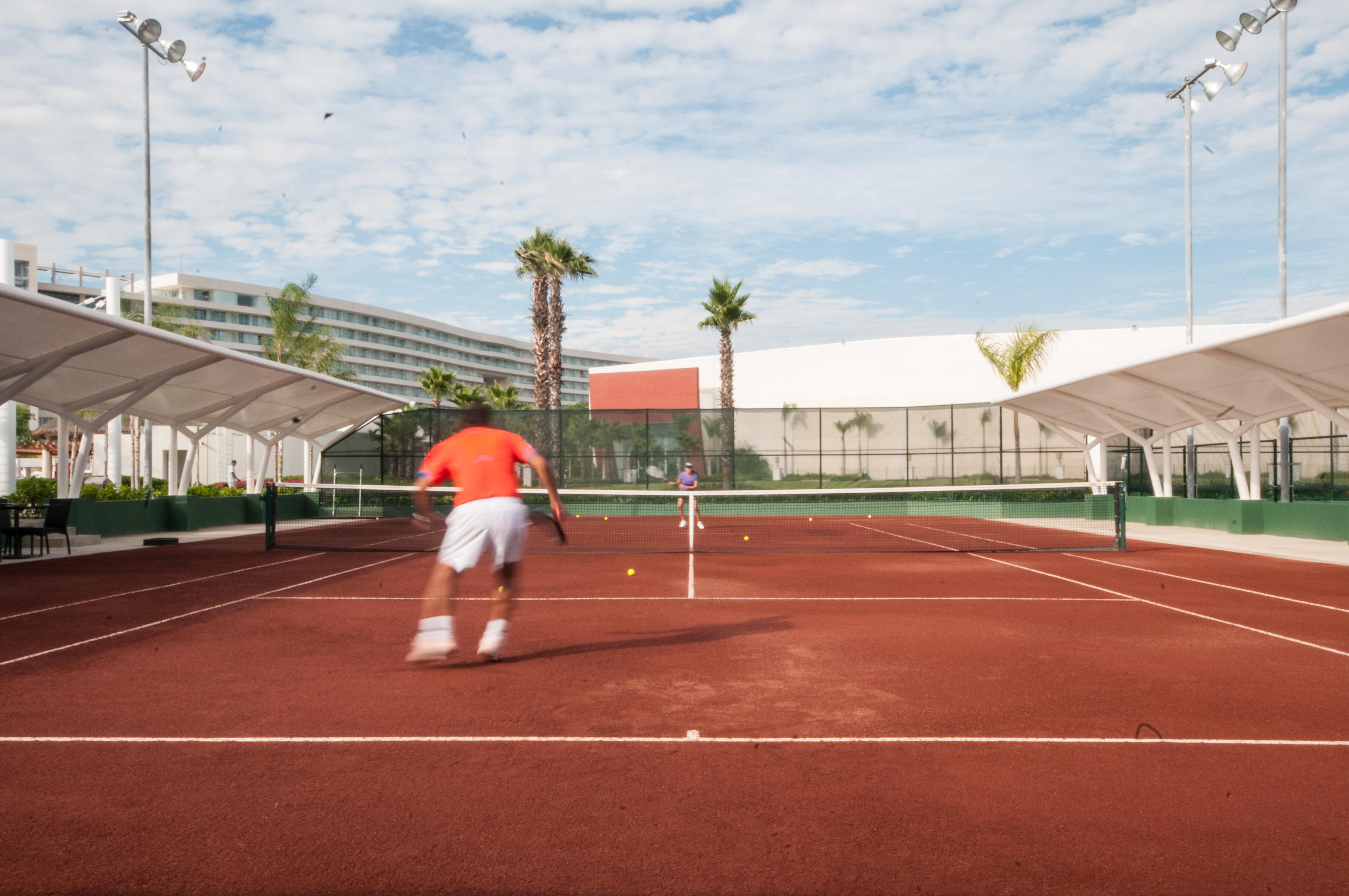 Palacio Mundo Imperial Riviera Diamante Acapulco Exterior photo Tennis at the Grand Palladium Punta Cana Resort & Spa