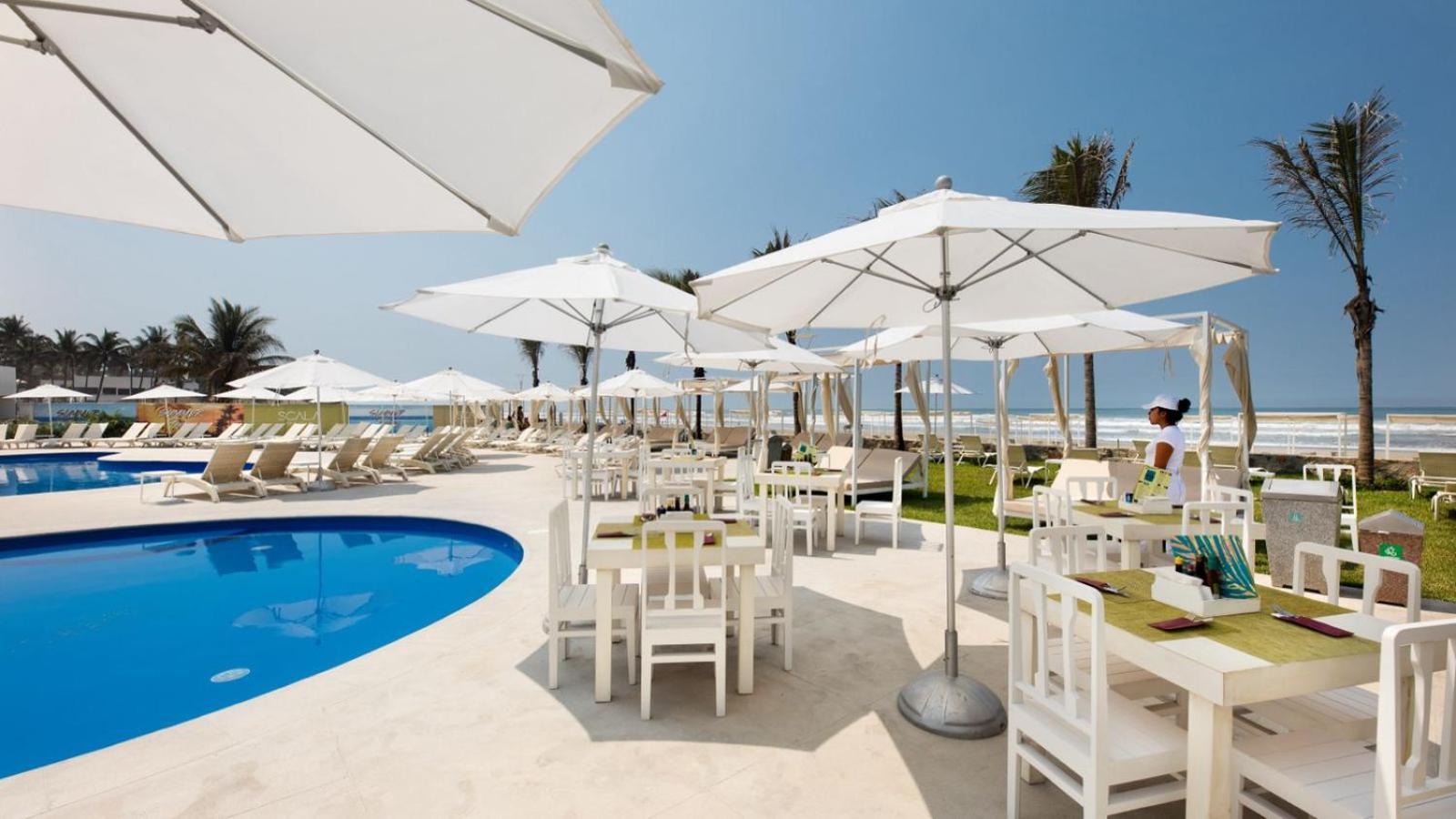 Palacio Mundo Imperial Riviera Diamante Acapulco Exterior photo The beach at the resort